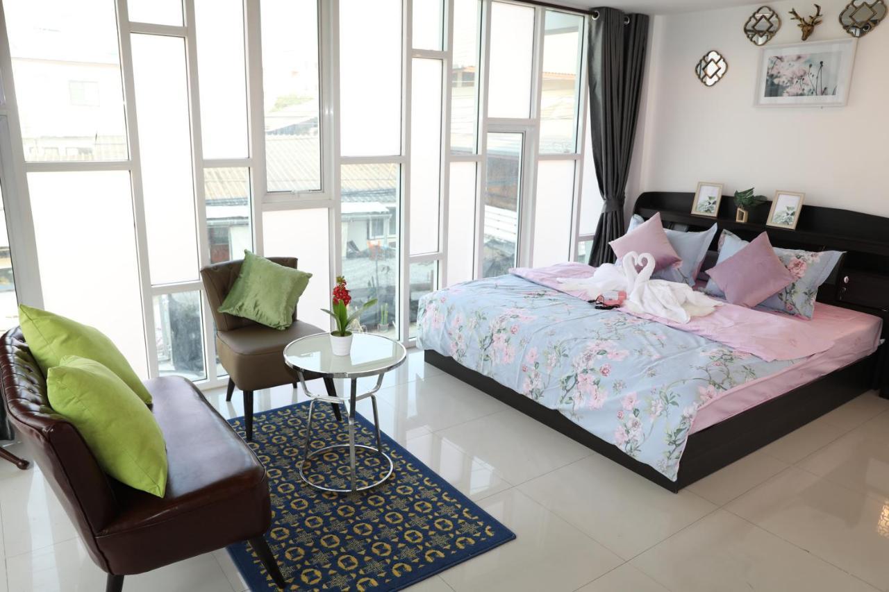 Close Maya Nimman 5Bedroom Villa Chiang Mai Esterno foto