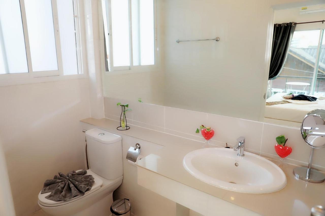 Close Maya Nimman 5Bedroom Villa Chiang Mai Esterno foto